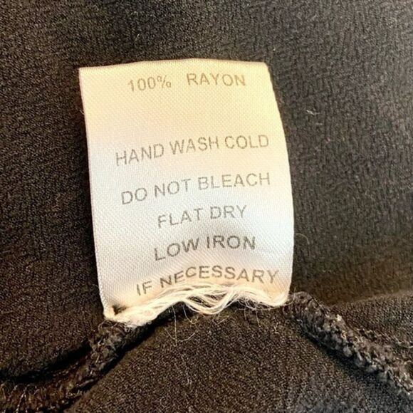 Boho Festival Smocked Shoulder Top with Floral‎ Embroidery Size Small - Picture 6 of 7